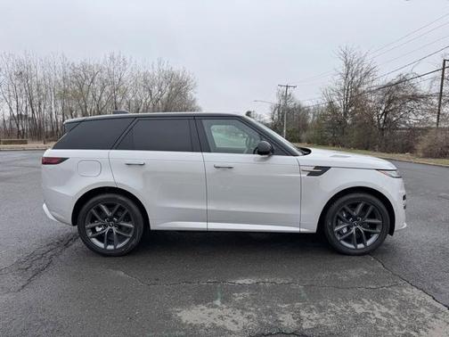 2025 Land Rover Range Rover Sport P460 Dynamic SE