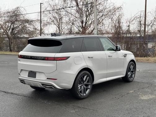 2025 Land Rover Range Rover Sport P460 Dynamic SE