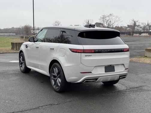 2025 Land Rover Range Rover Sport P460 Dynamic SE