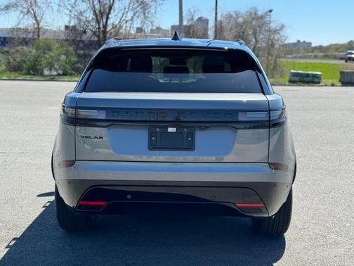 2025 Land Rover Range Rover Velar P400 Dynamic SE