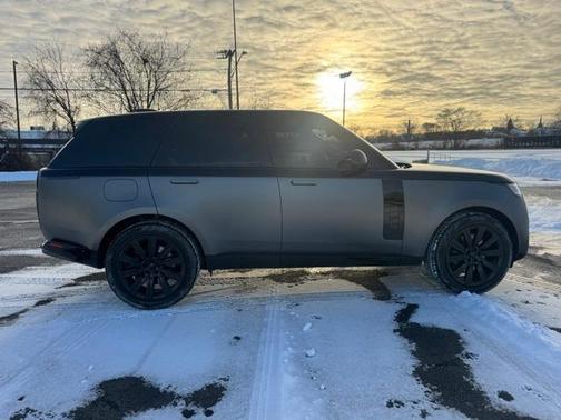2023 Land Rover Range Rover P530 SE