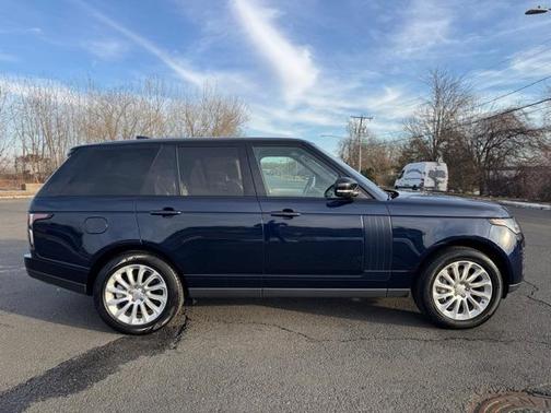 2021 Land Rover Range Rover Base