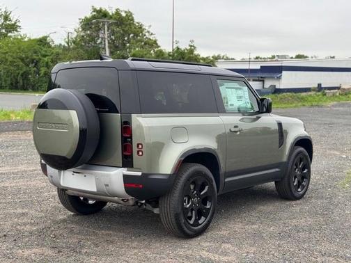 2025 Land Rover Defender P300 S