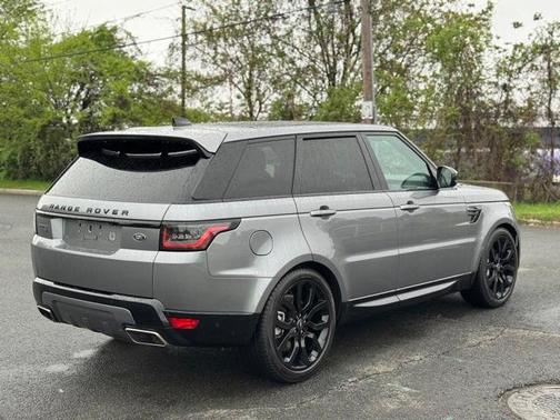 2022 Land Rover Range Rover Sport HSE Silver Edition