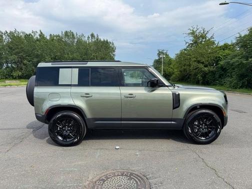 2025 Land Rover Defender P300