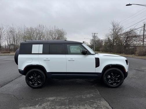 2025 Land Rover Defender P300