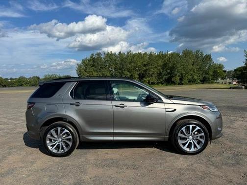 2025 Land Rover Discovery Sport S