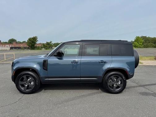 2025 Land Rover Defender P400 S
