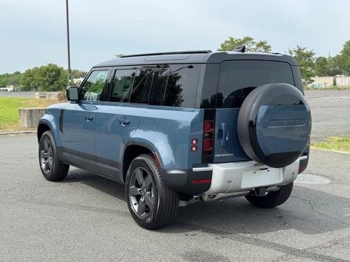 2025 Land Rover Defender P400 S