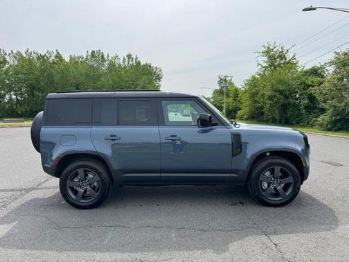 2025 Land Rover Defender P400 S