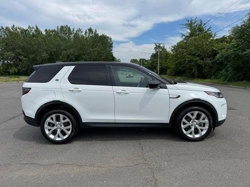 2022 Land Rover Discovery Sport SE