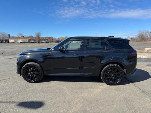 2025 Land Rover Range Rover Sport P460 Dynamic SE