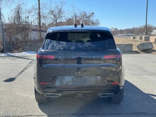 2025 Land Rover Range Rover Sport P460 Dynamic SE
