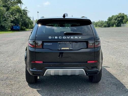 2025 Land Rover Discovery Sport S