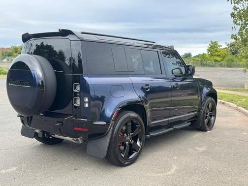 2025 Land Rover Defender P400 X
