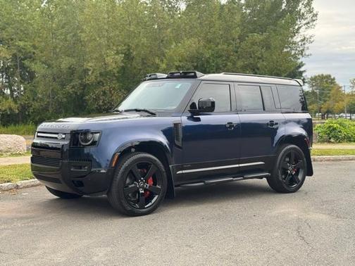2025 Land Rover Defender P400 X