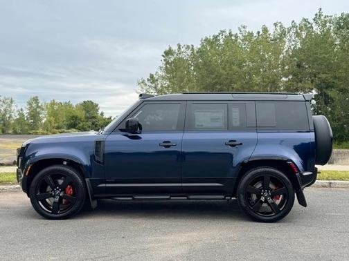 2025 Land Rover Defender P400 X