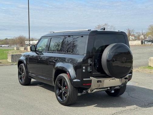 2025 Land Rover Defender P400 X