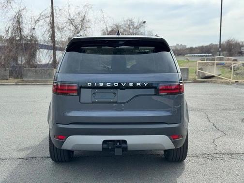 2025 Land Rover Discovery P300 S