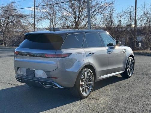 2025 Land Rover Range Rover Sport P460 Dynamic SE