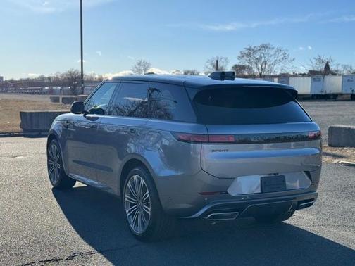 2025 Land Rover Range Rover Sport P460 Dynamic SE