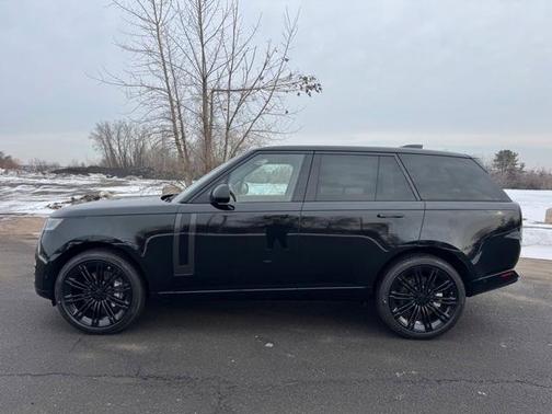 2026 Land Rover Range Rover SE