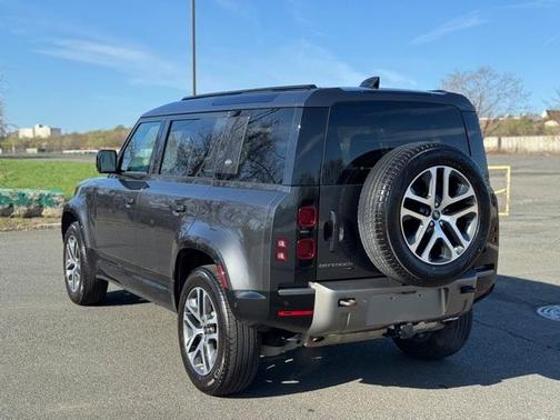 2022 Land Rover Defender 110 X-Dynamic HSE