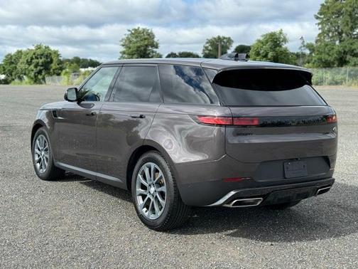 2023 Land Rover Range Rover Sport SE