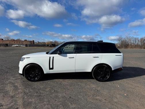 2022 Land Rover Range Rover P400 SE