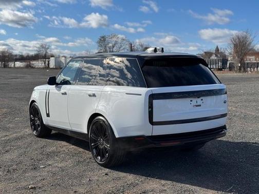 2022 Land Rover Range Rover P400 SE