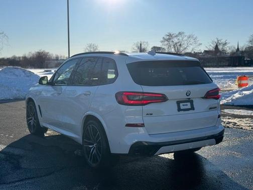 2020 BMW X5 M50i