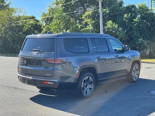 2022 Jeep Wagoneer Series III