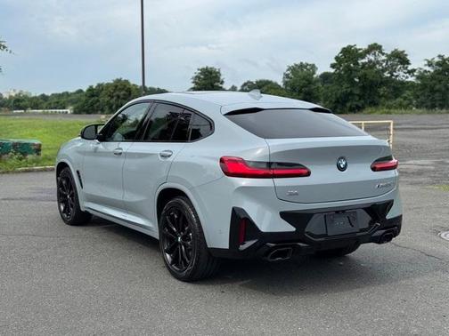 2024 BMW X4 M40i
