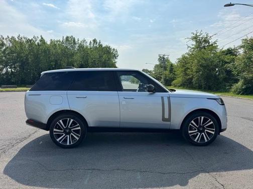2023 Land Rover Range Rover P400 SE