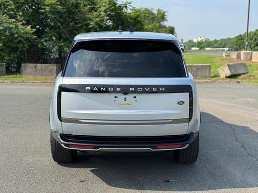 2023 Land Rover Range Rover P400 SE