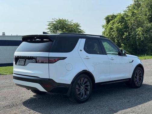 2023 Land Rover Discovery P360 S R-Dynamic