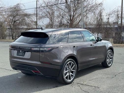 2026 Land Rover Range Rover Velar P250 Dynamic SE