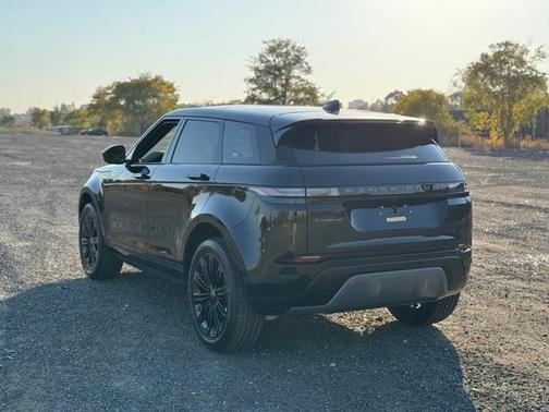 2025 Land Rover Range Rover Evoque Core S
