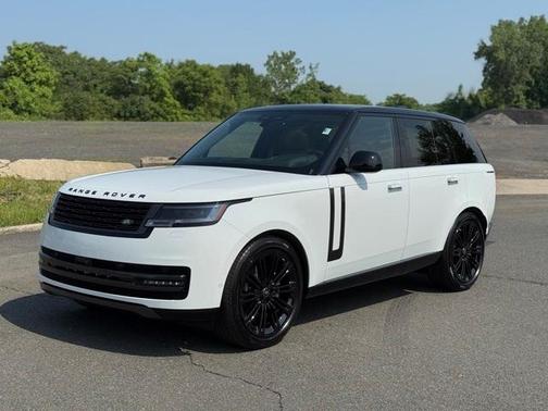 2025 Land Rover Range Rover P400 SE