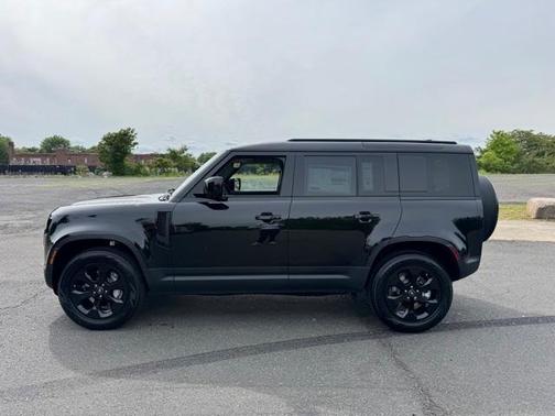 2025 Land Rover Defender P400 S