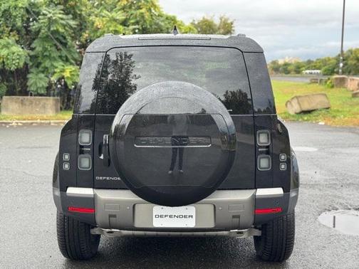 2026 Land Rover Defender S