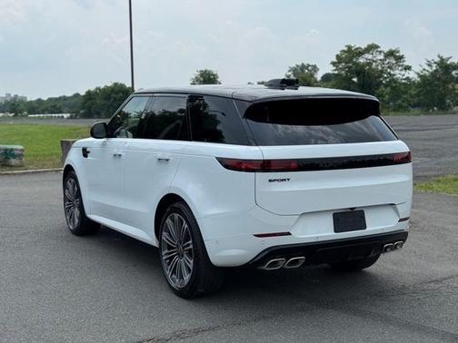 2025 Land Rover Range Rover Sport P530 Dynamic SE