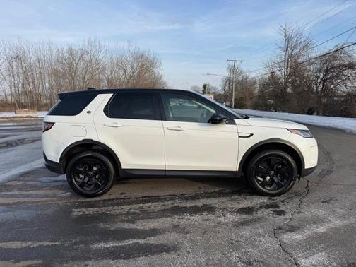 2023 Land Rover Discovery Sport SE