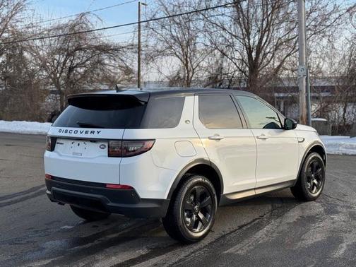 2023 Land Rover Discovery Sport SE