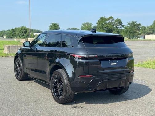 2024 Land Rover Range Rover Evoque Dynamic SE