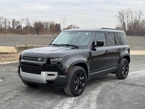 2025 Land Rover Defender P400 S