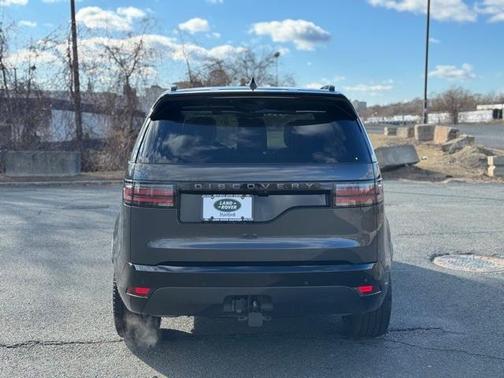 2025 Land Rover Discovery P360 Dynamic SE