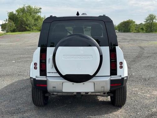 2025 Land Rover Defender P300 S