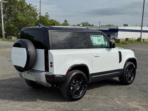 2025 Land Rover Defender P300 S