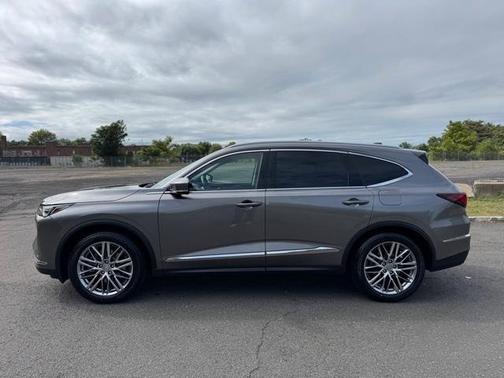 2022 Acura MDX Advance